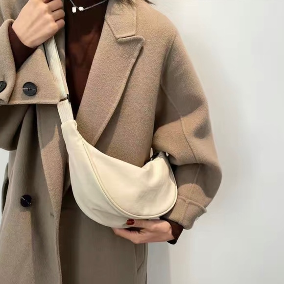 Shoulder Bag - Picture 3 of 6